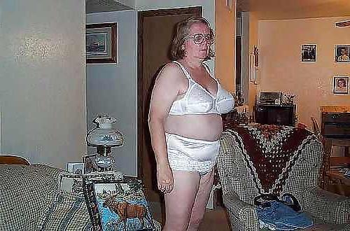 25P Big bras on Grandma