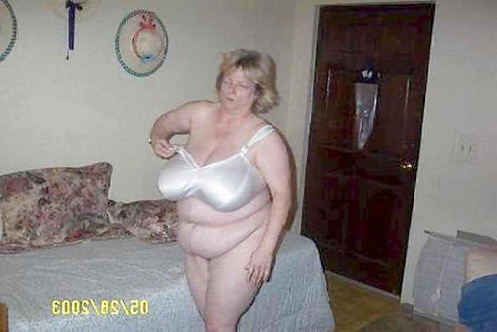 25P Big bras on Grandma