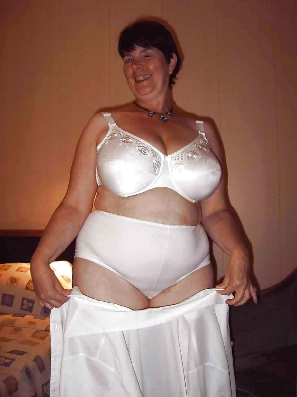 25P Big bras on Grandma