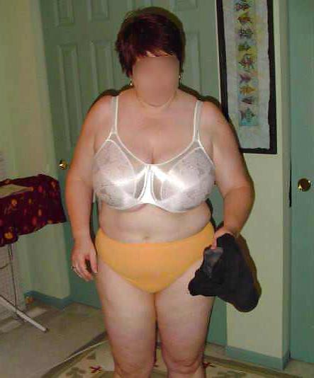 25P Big bras on Grandma