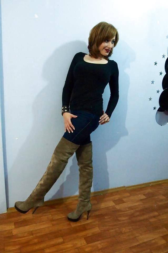 25P Sexy women in boots #5