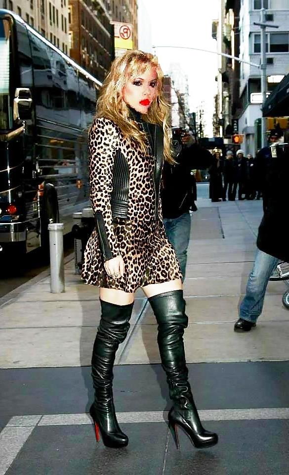 25P Sexy women in boots #5