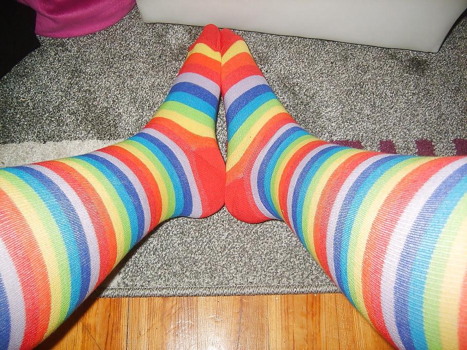 6P Feet, Socks and Shoes