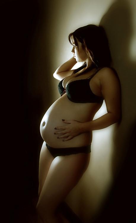 25P Pregnant Babes - Sexy In Lingerie!