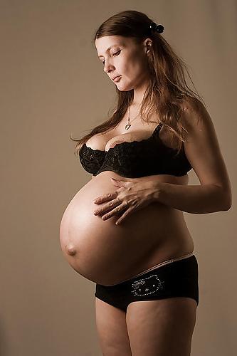 25P Pregnant Babes - Sexy In Lingerie!