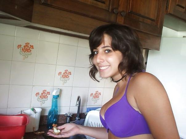 25P CUTE HIPPIE TEEN SLUT GOT BOOBS