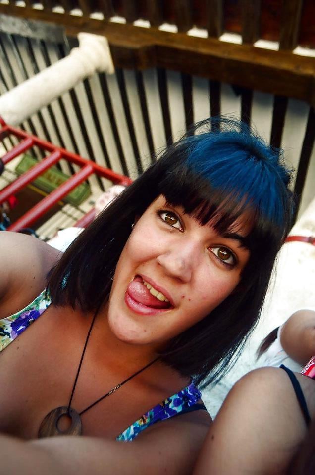 25P CUTE HIPPIE TEEN SLUT GOT BOOBS