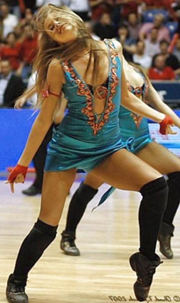 25P Upskirt Babes are So Hot 3