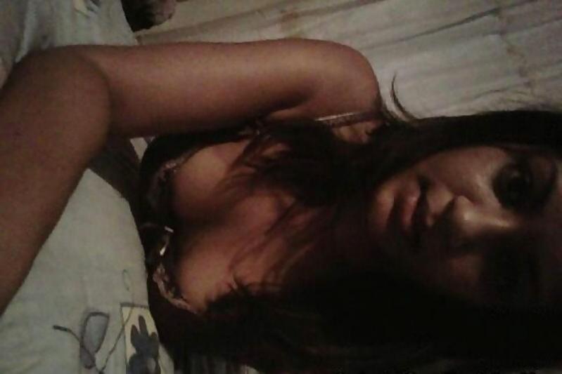 21P Sexy Indian Escort Girl Nude Pictures