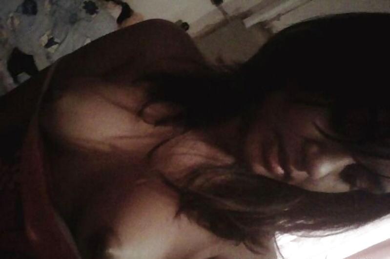 21P Sexy Indian Escort Girl Nude Pictures