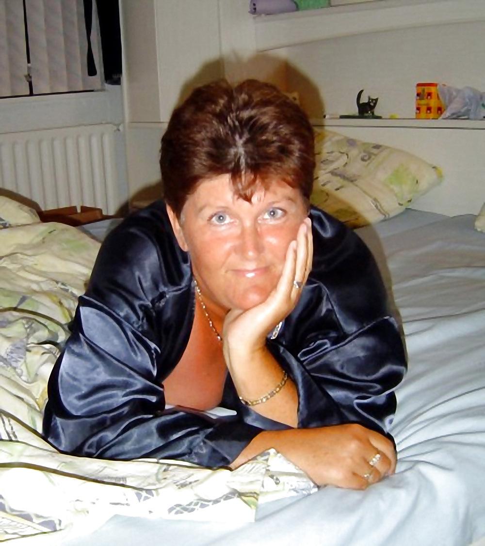 11P Married slut i fuck