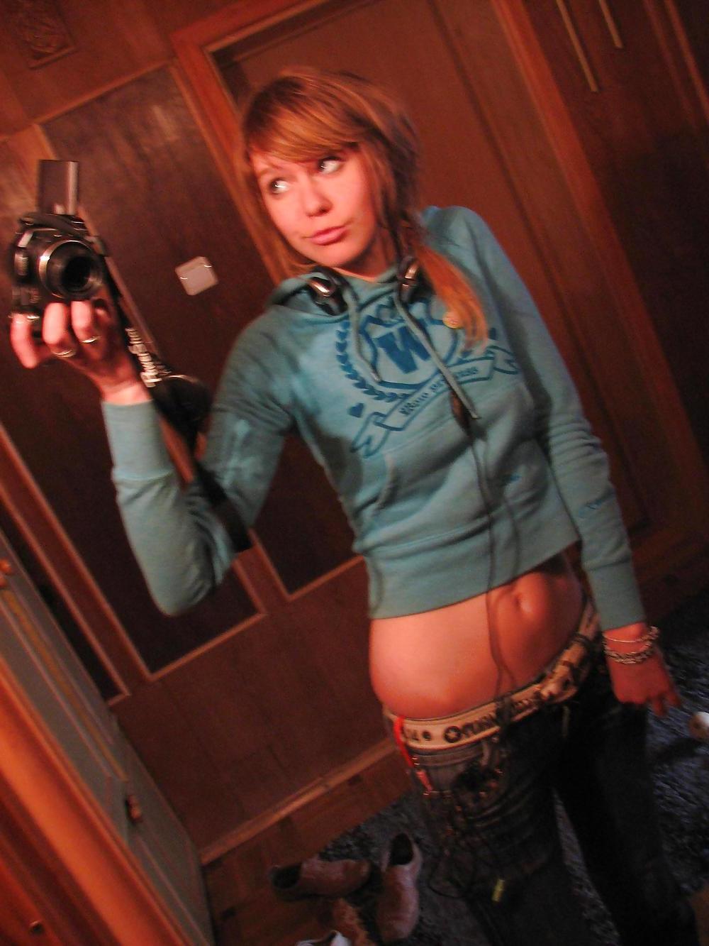 19P Hot blonde with amazing tits