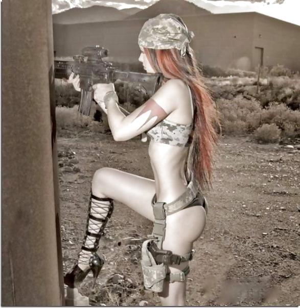 25P Catfight-Club  hot-women-guns