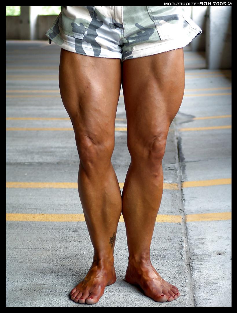 25P Muscle babes