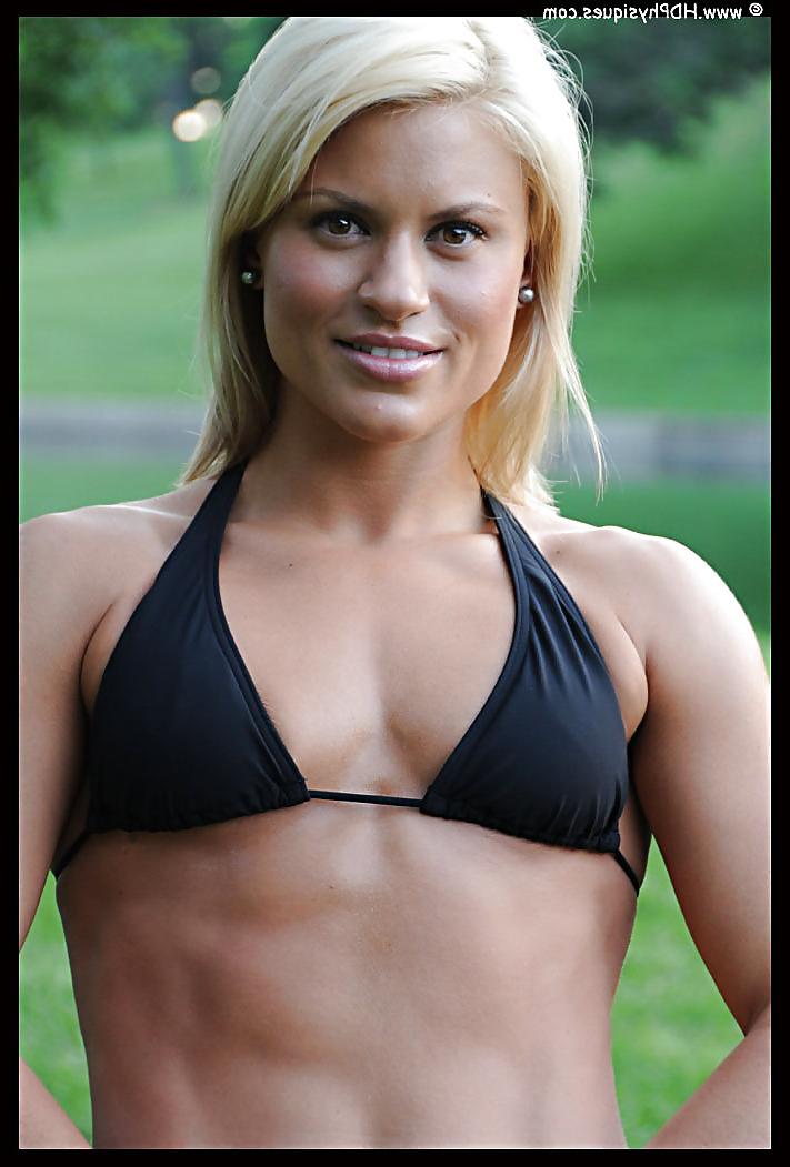 25P Muscle babes