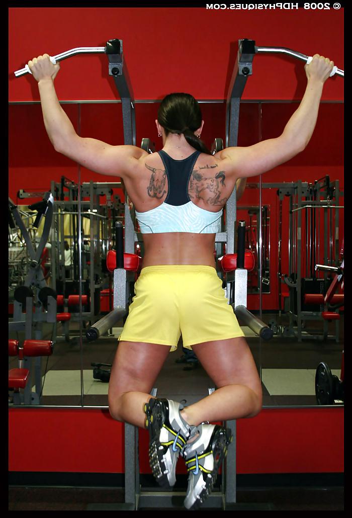 25P Muscle babes