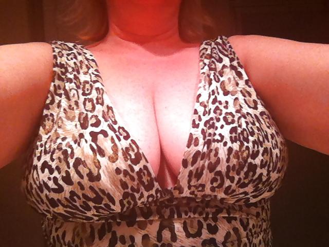 8P Exgirlfriends mom Huge Juggs caught through her own webcam