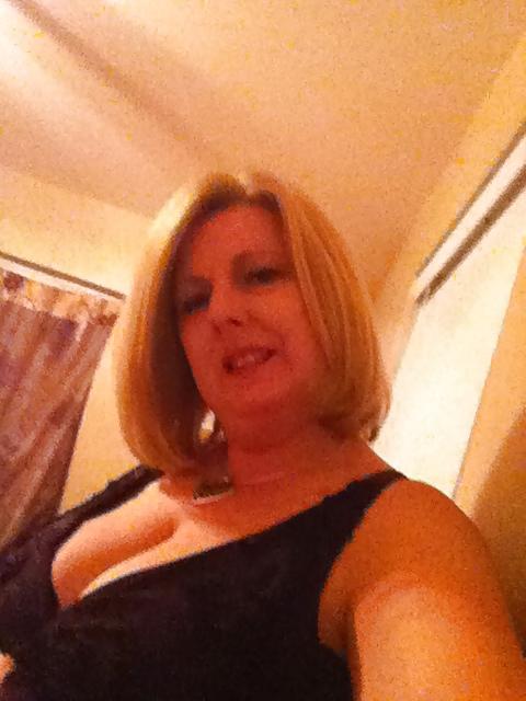8P Exgirlfriends mom Huge Juggs caught through her own webcam