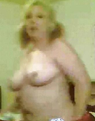 8P Exgirlfriends mom Huge Juggs caught through her own webcam
