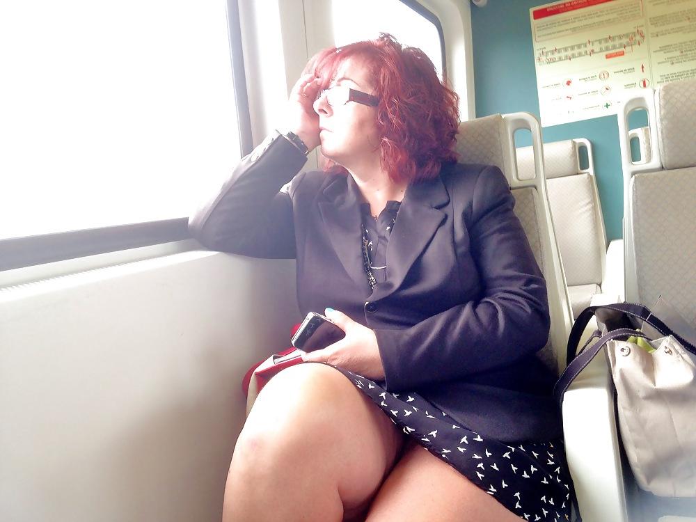 11P Married on train, think legs and beautiful face