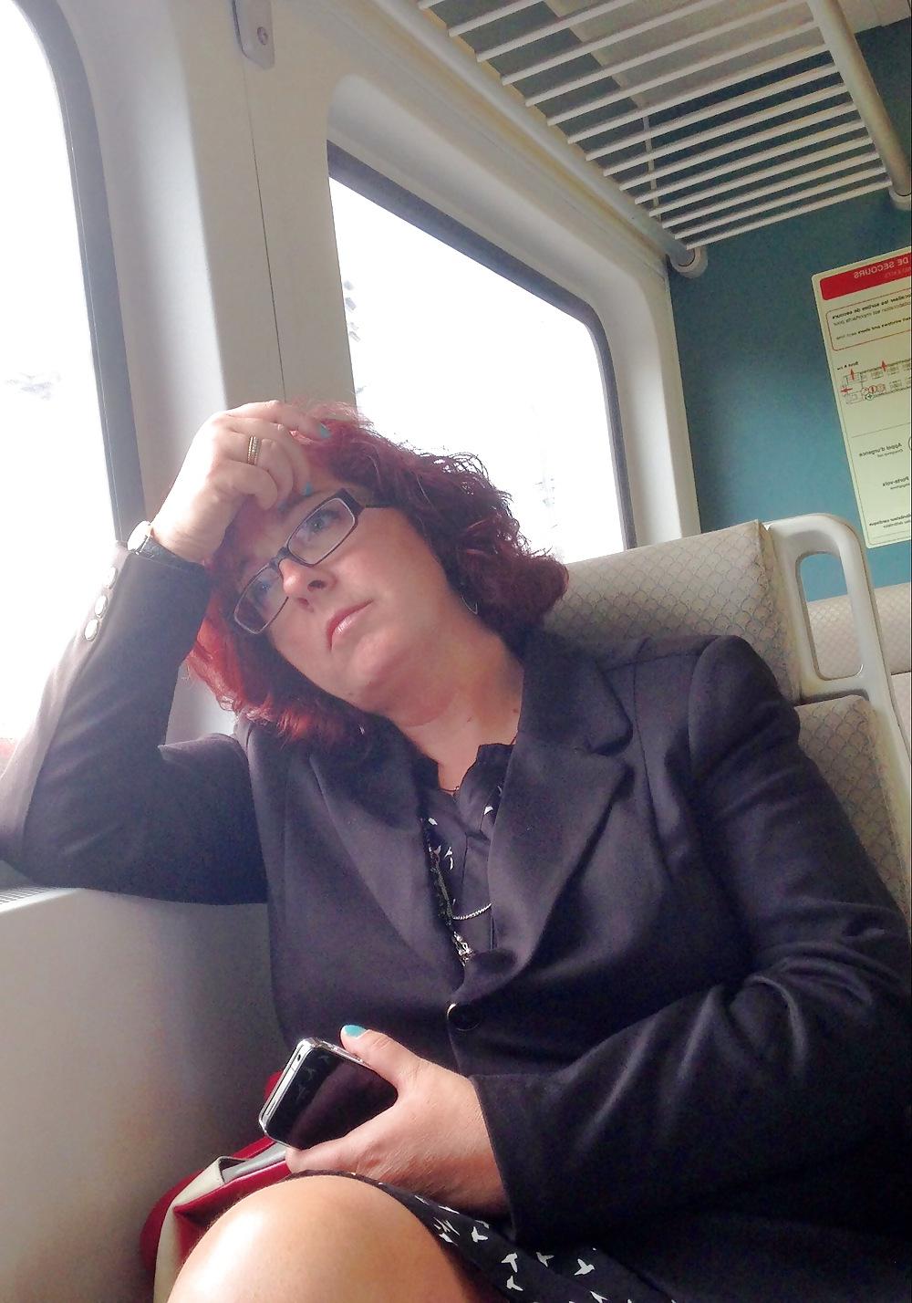 11P Married on train, think legs and beautiful face