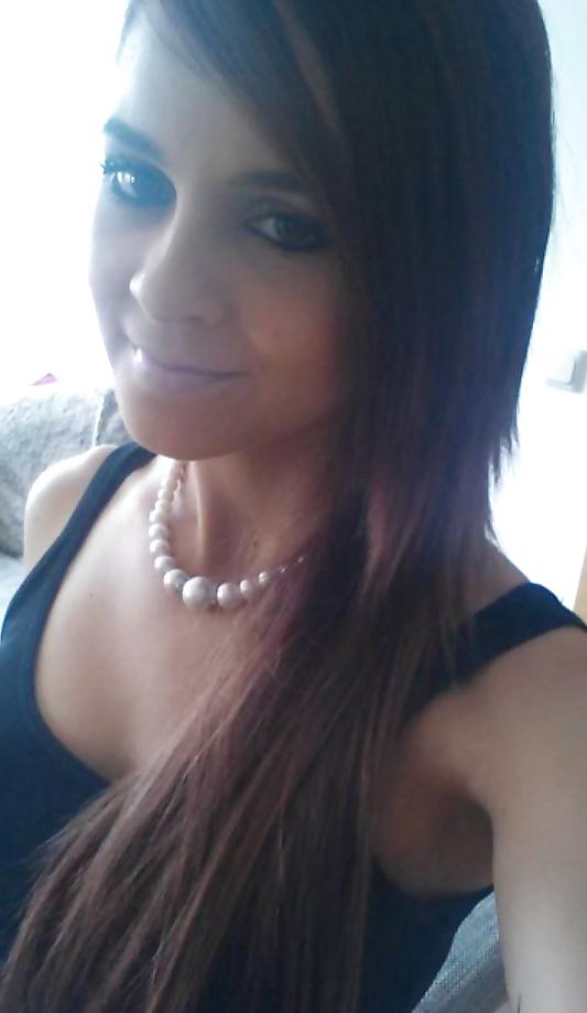 8P Young hot brunette waiting for sperm