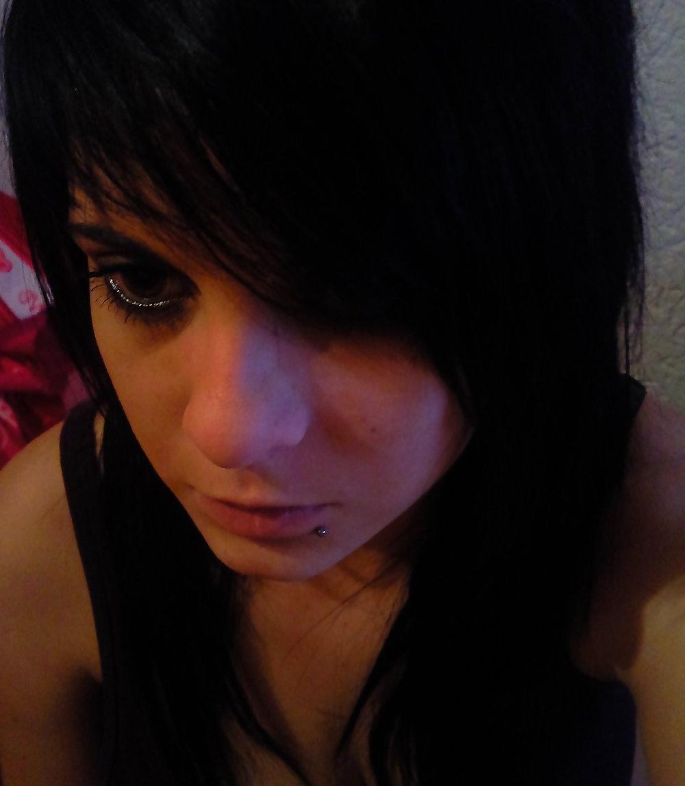8P Young hot brunette waiting for sperm