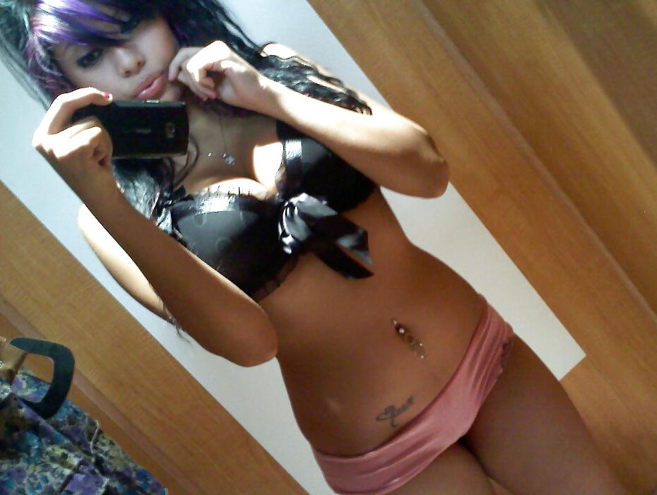 16P American teen self shot
