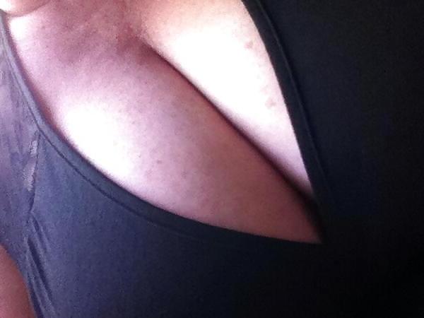 25P Huge Tits, Tight Tops 69