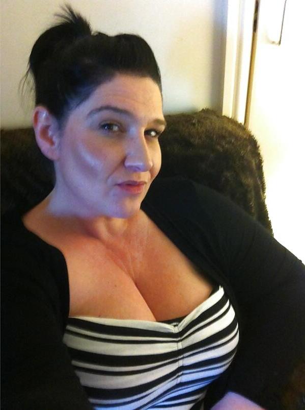 25P Huge Tits, Tight Tops 69