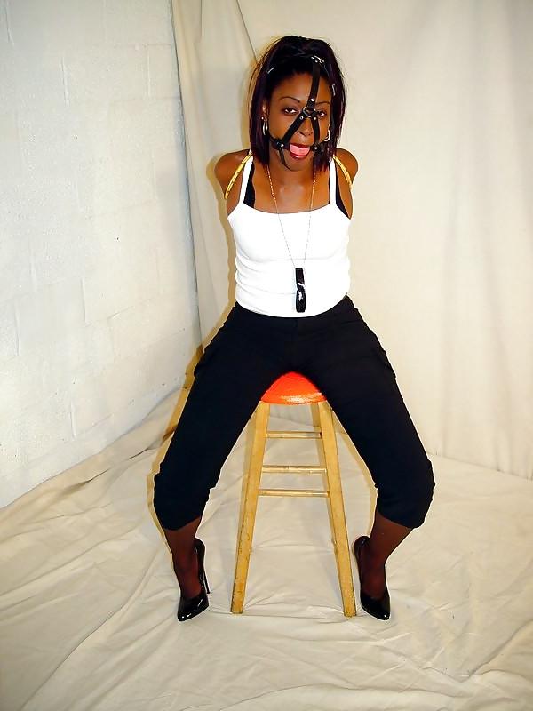 21P Ebony&Submissive