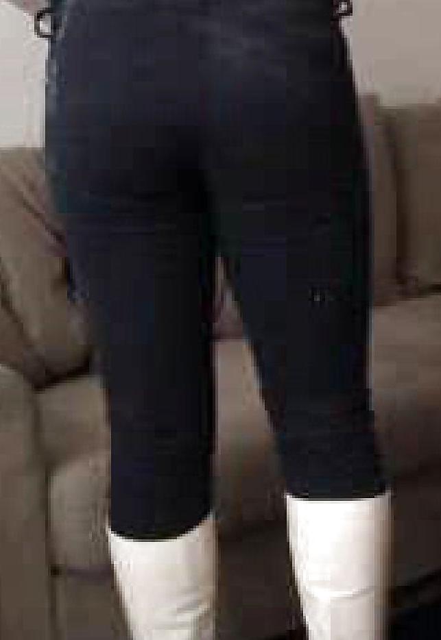 13P White boots and jeans