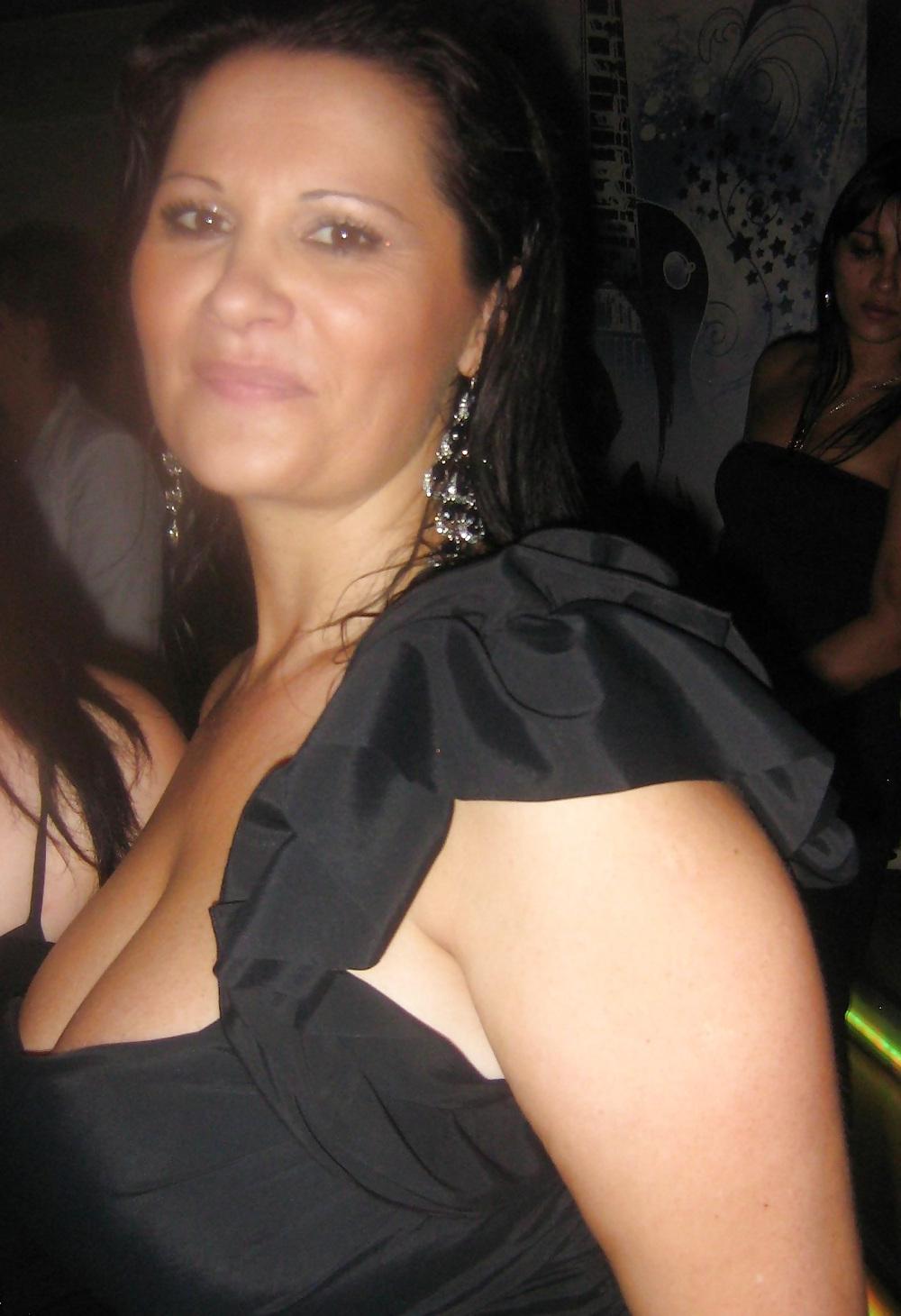 18P Serbian MILF Jana ( Big natural tits )