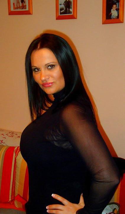18P Serbian MILF Jana ( Big natural tits )