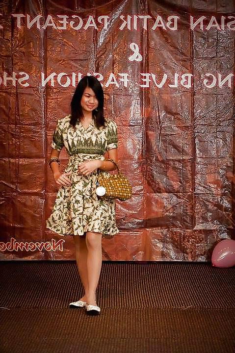 25P Dian And Marcia Elizabeth Indonesian ollege Babes Non Nude
