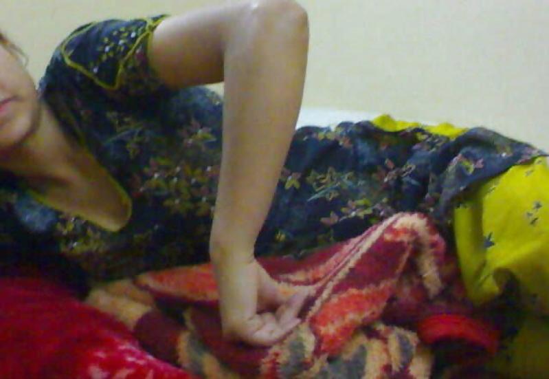 16P Pakistani Cutie Fucked By Her Horny Husband