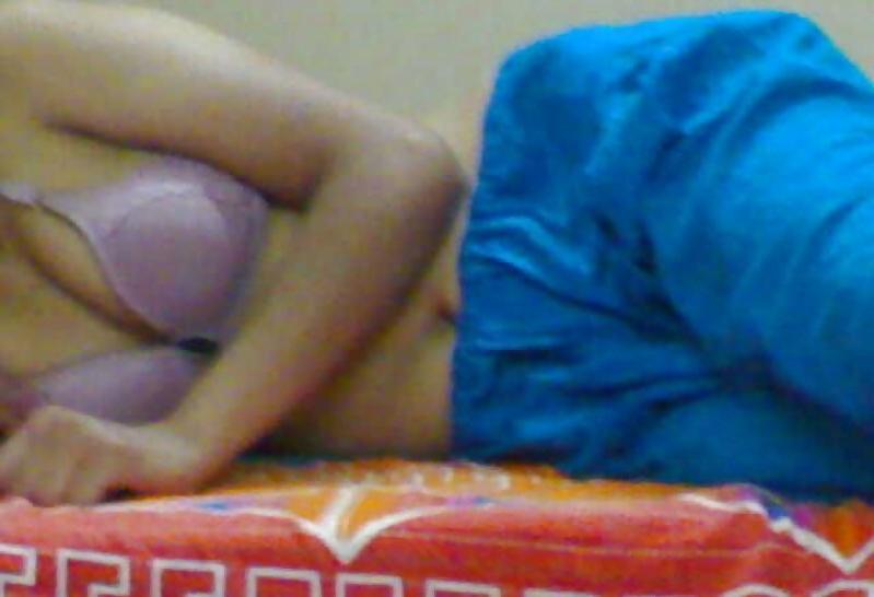 16P Pakistani Cutie Fucked By Her Horny Husband