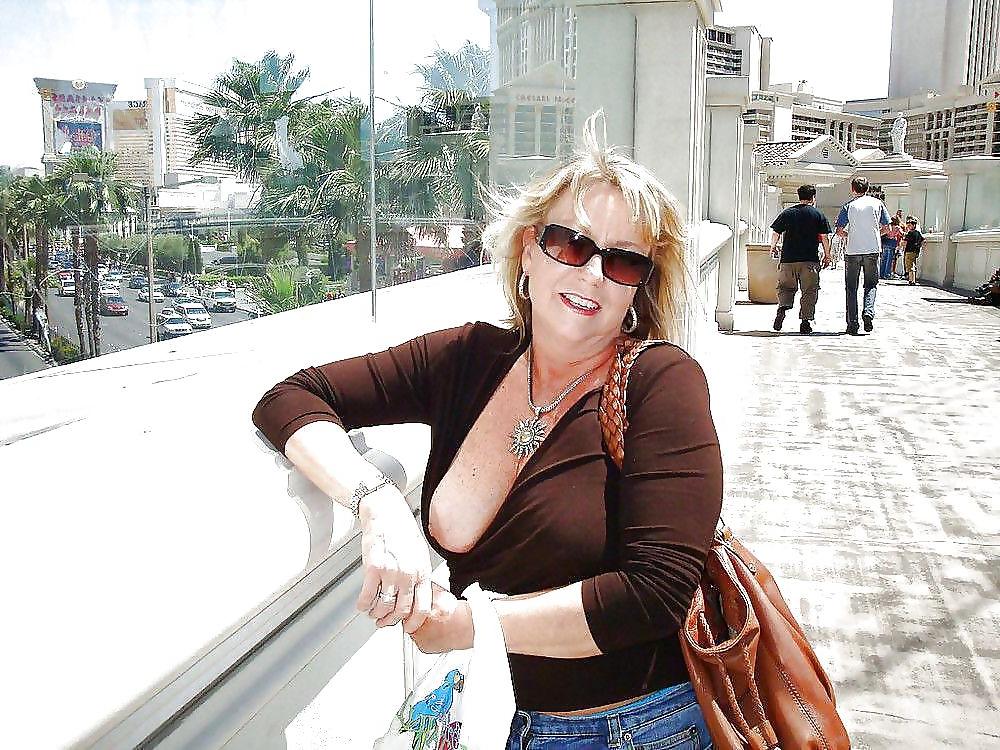 25P Blonde mature big tits 3