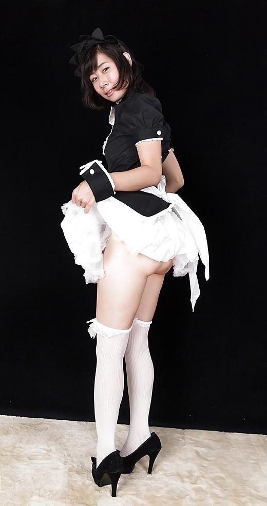 16P Rin Ito - maid handjob
