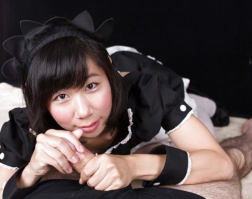 16P Rin Ito - maid handjob