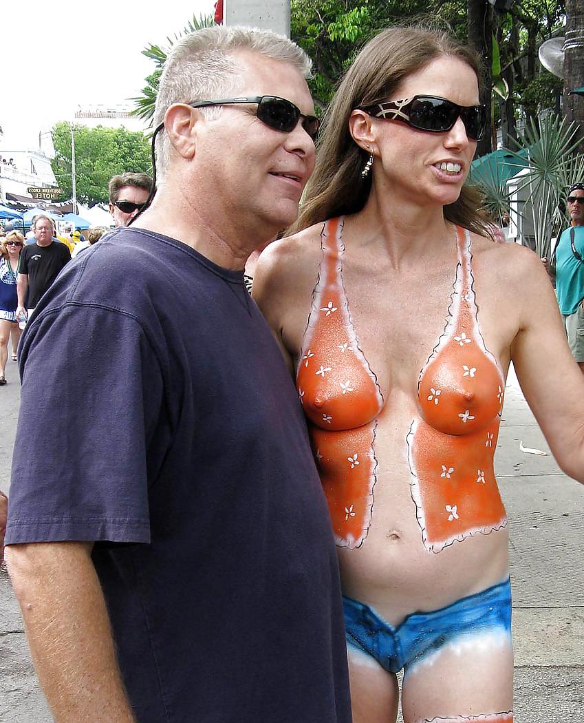 22P Exhib Milf and Gilf Carnival 01