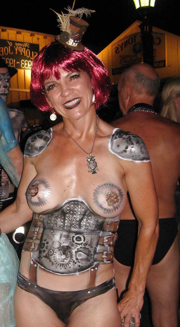 22P Exhib Milf and Gilf Carnival 01