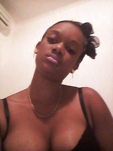 20P EBONY DE FB