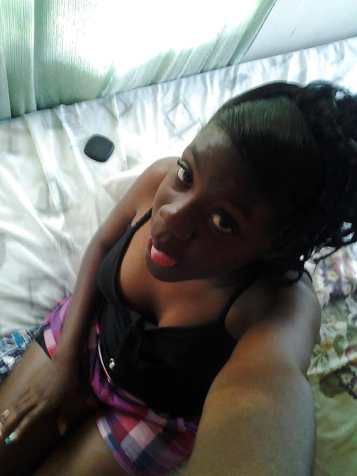 20P EBONY DE FB