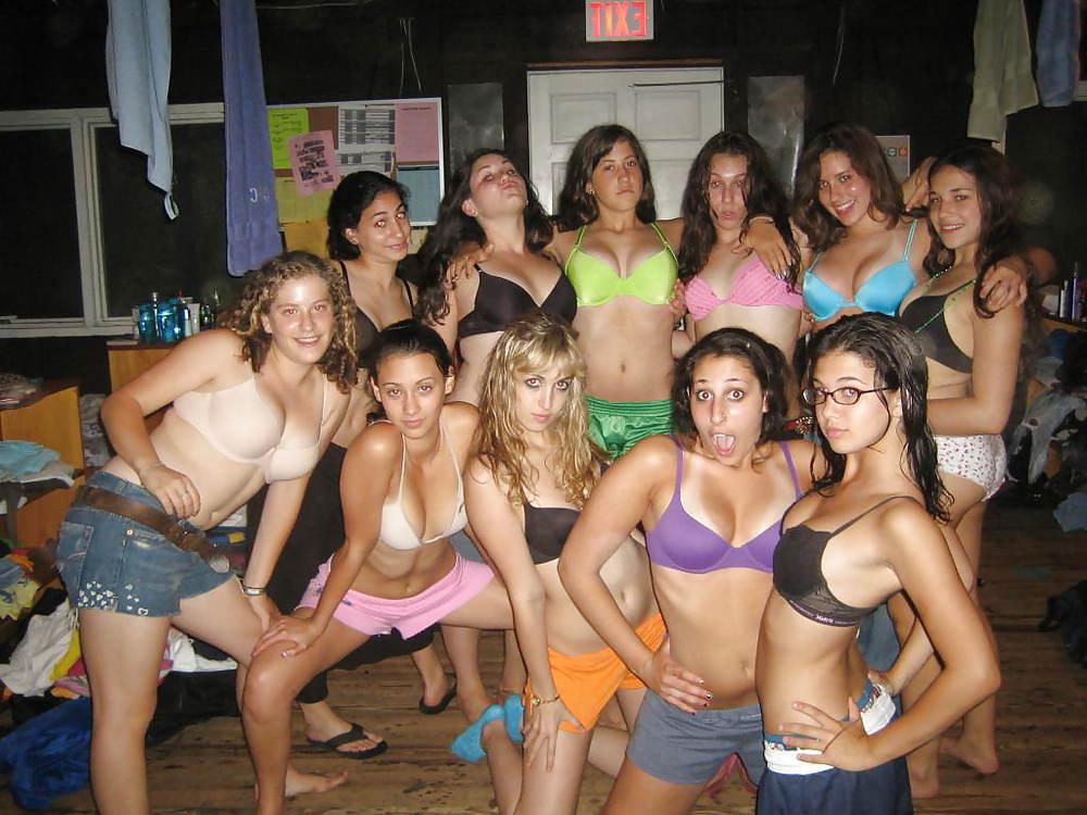 25P Bra Babes 98