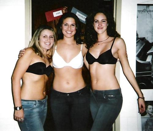 25P Bra Babes 98