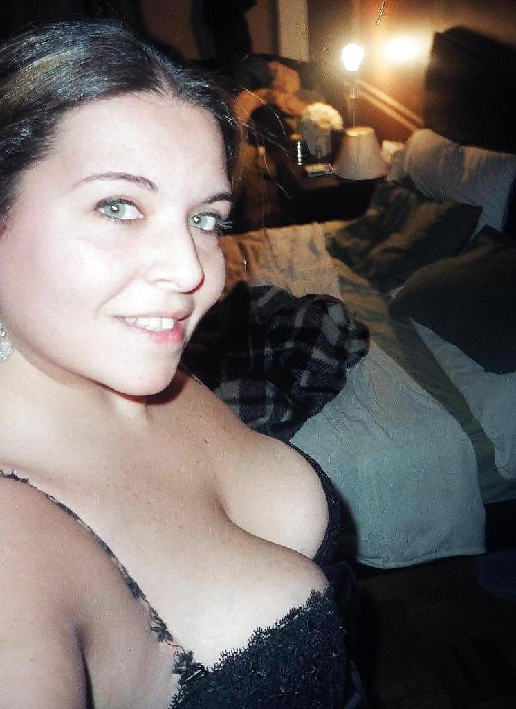 25P Bra Babes 98