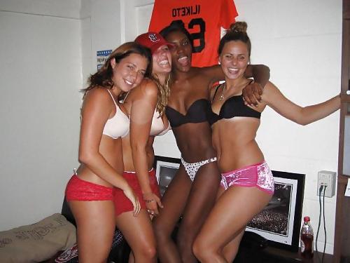 25P Bra Babes 98