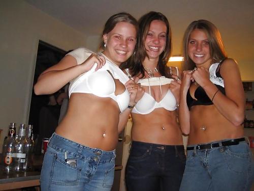 25P Bra Babes 98