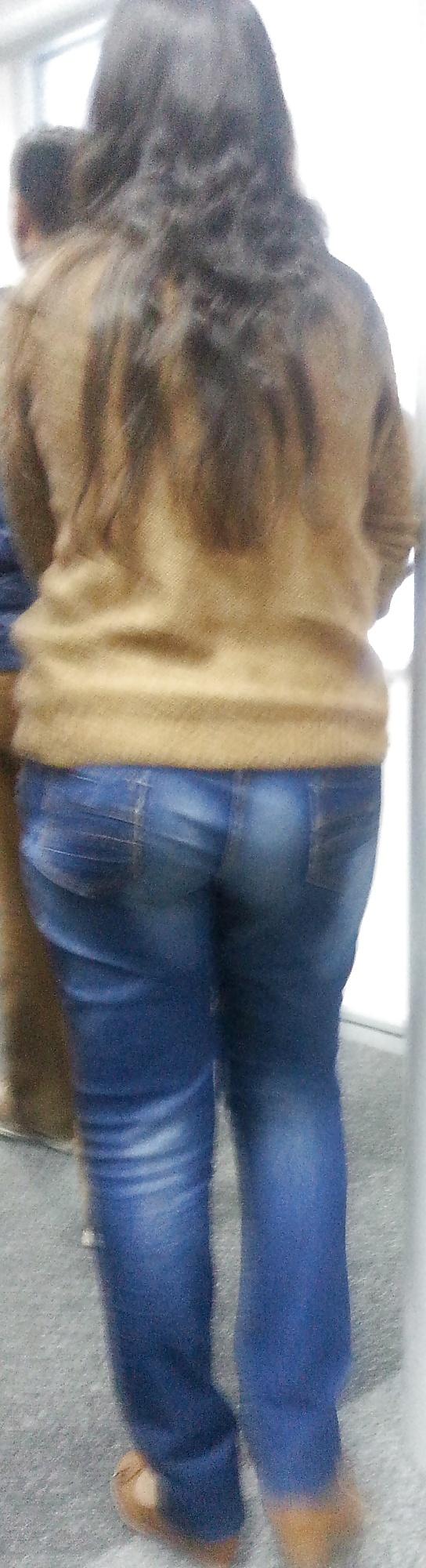 12P Candid egyptian asses
